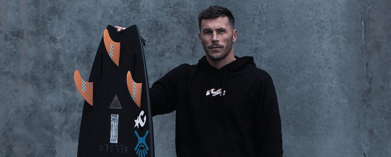 FUTURES FREESTONE CONTROL LARGE TRI FIN SET - ORANGE