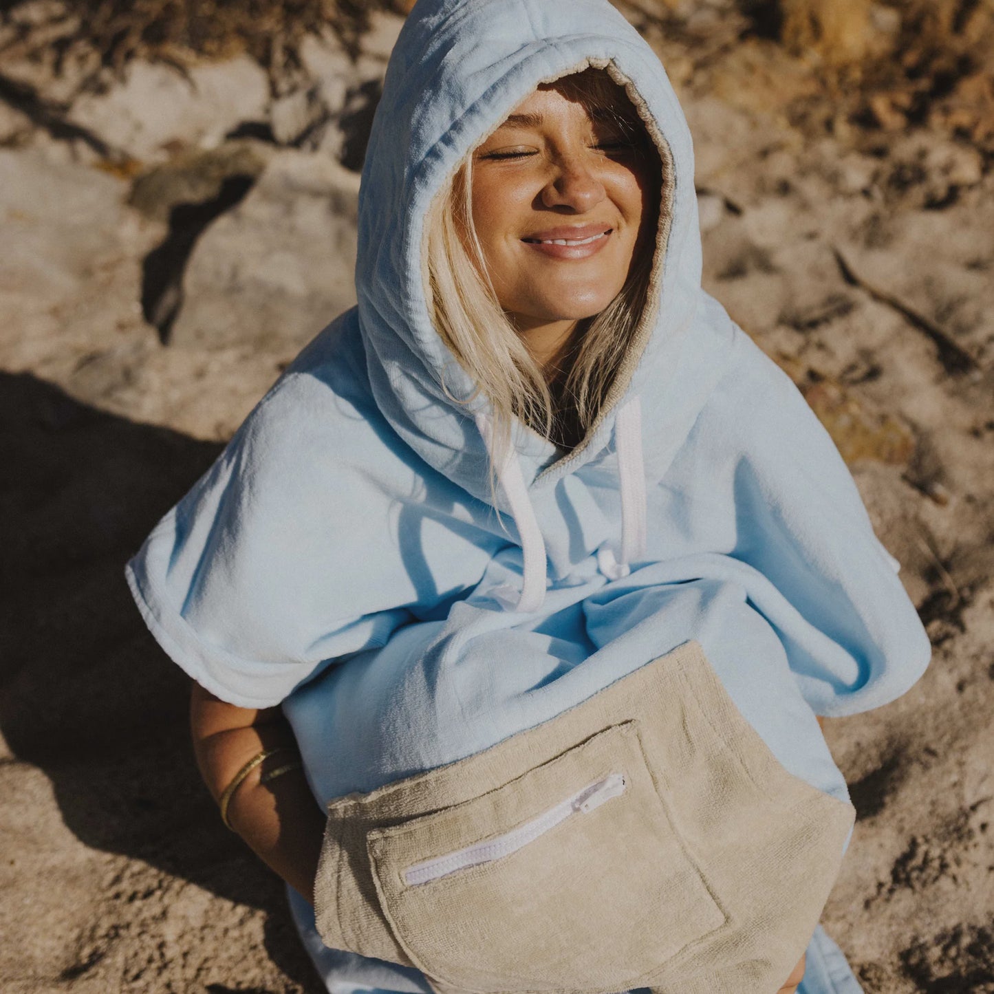 OCEAN & EARTH LADIES DAY DREAM HOODED PONCHO