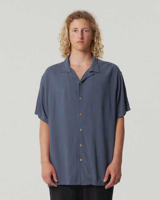 CRITICAL SLIDE MENS RESORT SHIRT - BLUE