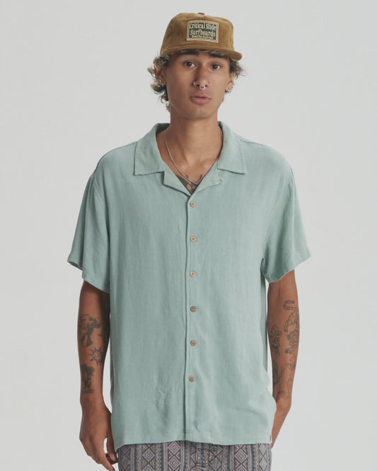 CRITICAL SLIDE MENS RESORT SHIRT - SEAGRASS