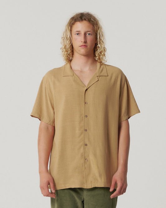 CRITICAL SLIDE MENS RESORT SHIRT - TAN