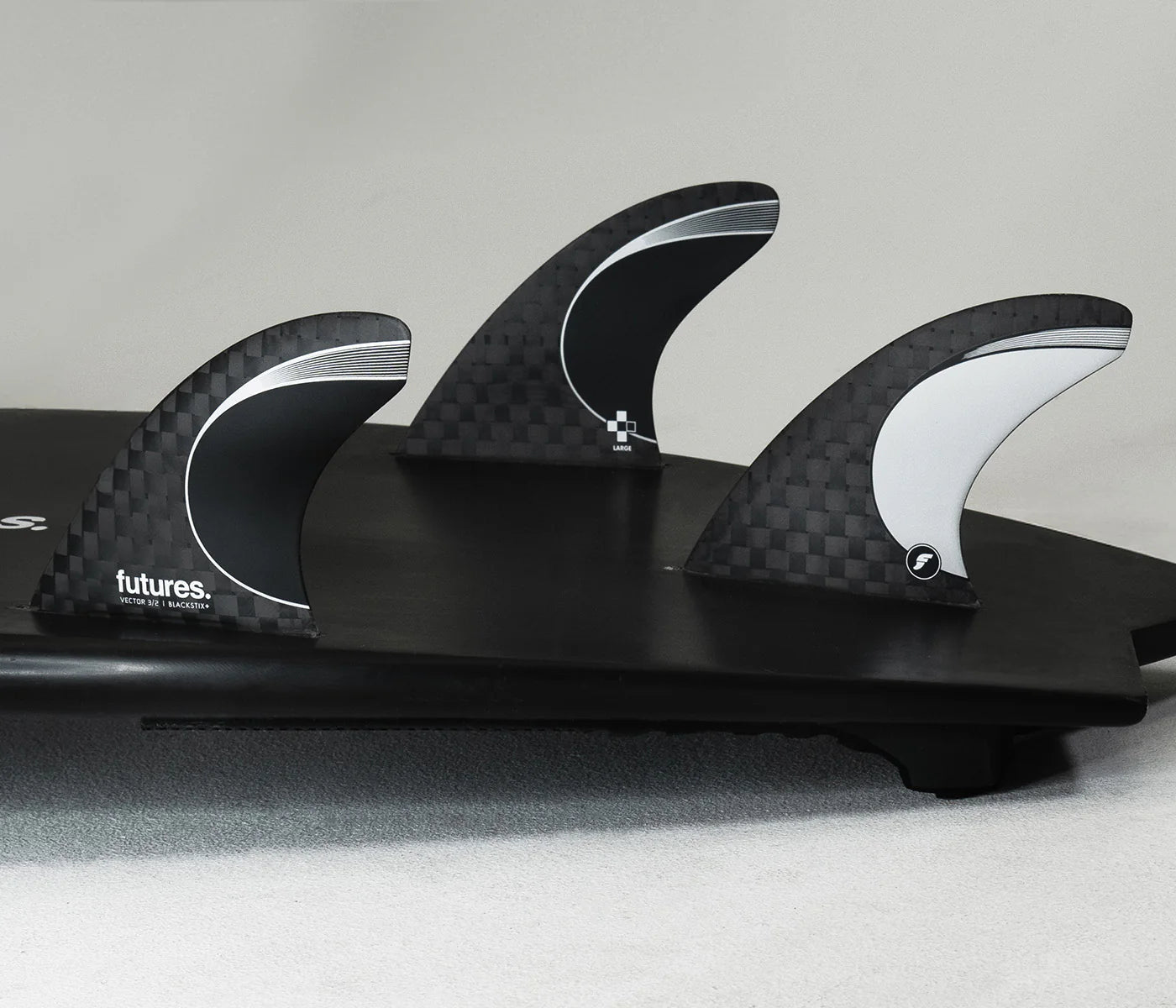 FUTURES 3/2 LARGE BLACKSTIX THRUSTER - SILVER