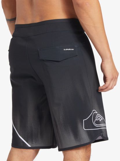 QUIKSILVER MENS SURFSILK NEW WAVE 20" BOARDSHORTS - BLACK