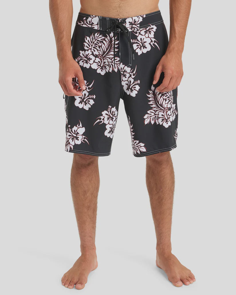 QUIKSILVER MERCURY CORE 20 - BLACK PAREO CORE - ON SALE $50