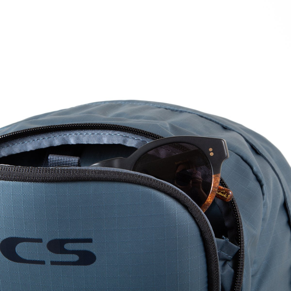 FCS STRIKE TRAVEL PACK - DAY PACK - 27LITRES