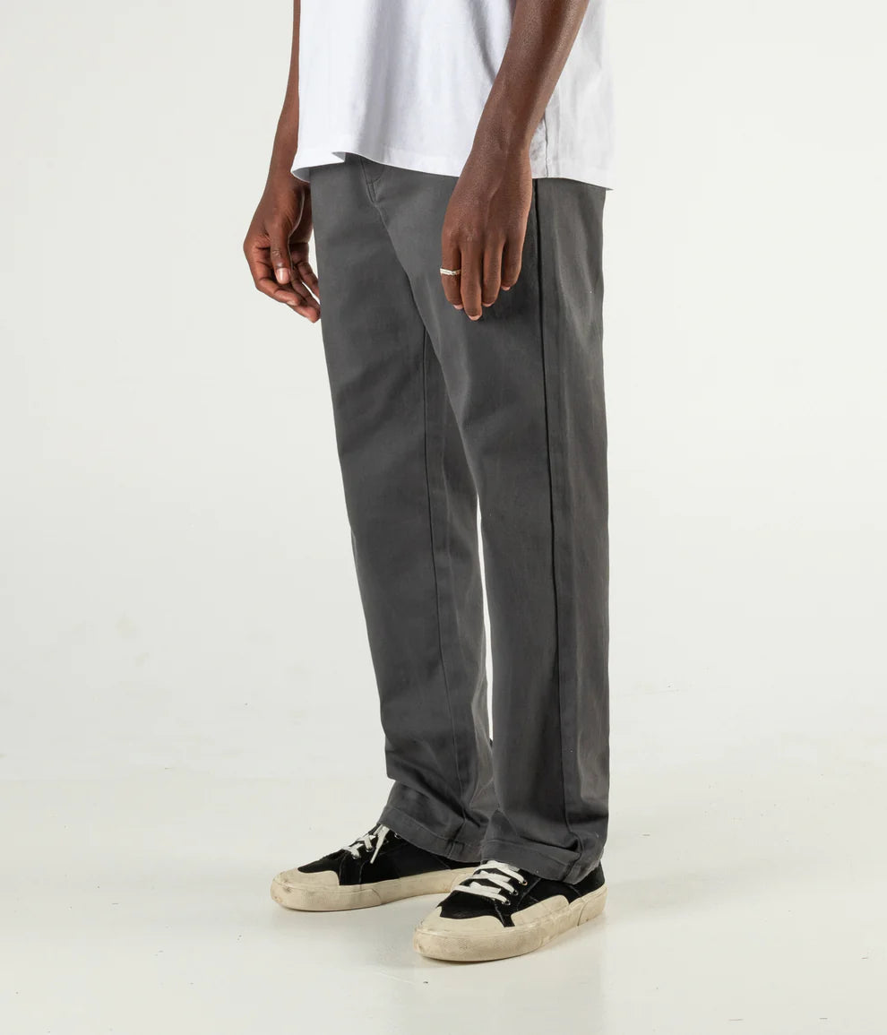 FORMER CRUX PANT STRAIGHT - GREY