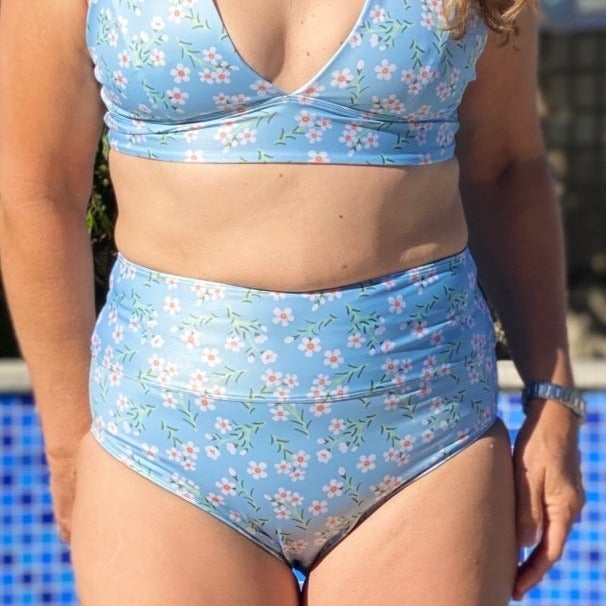 OCEAN REMEDY REVERSIBLE BOTANICA HIGH WAIST BIKINI PANT - WAX FLOWER ON SKY BLUE/KHAKI