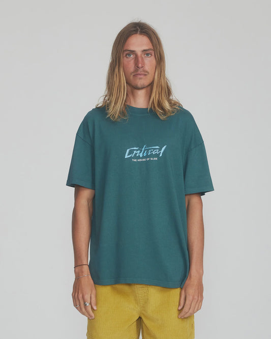 CRITICAL SLIDE DUNE TEE - GREEN