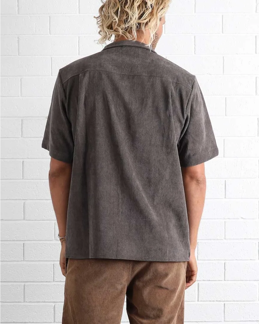 T&C WHALER CORD SHORT SLEEVE SHIRT - EARTH
