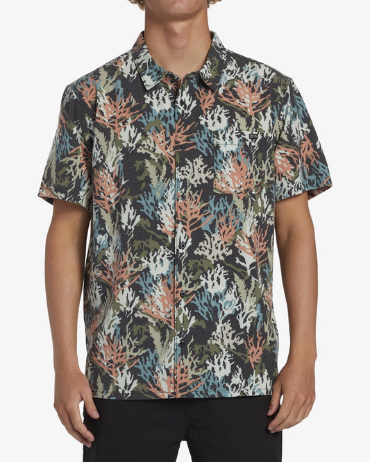 SALE NO RETURNS - BILLABONG MENS CORAL GARDEN SURFTREK WOVEN S/S SHIRT - MULTI